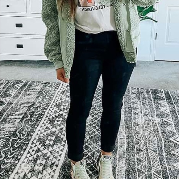 Levi’s Jeans - Picture 3 of 3